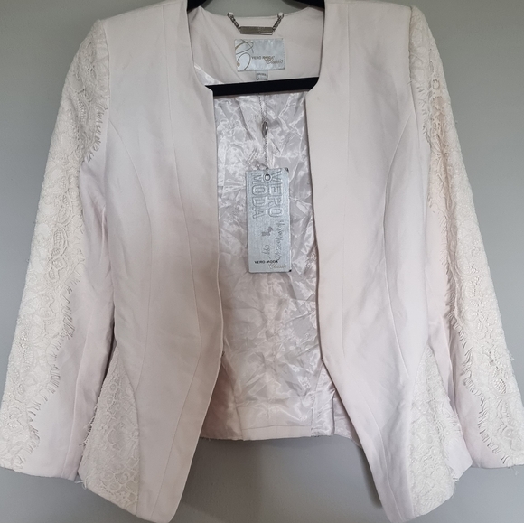 Elegant feminine vero moda blazer lace details - Picture 8 of 8